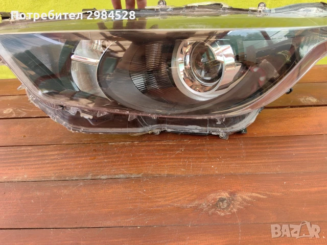 Фар за Toyota Yaris 2020 / Тойота Ярис 2020, снимка 5 - Части - 51002723