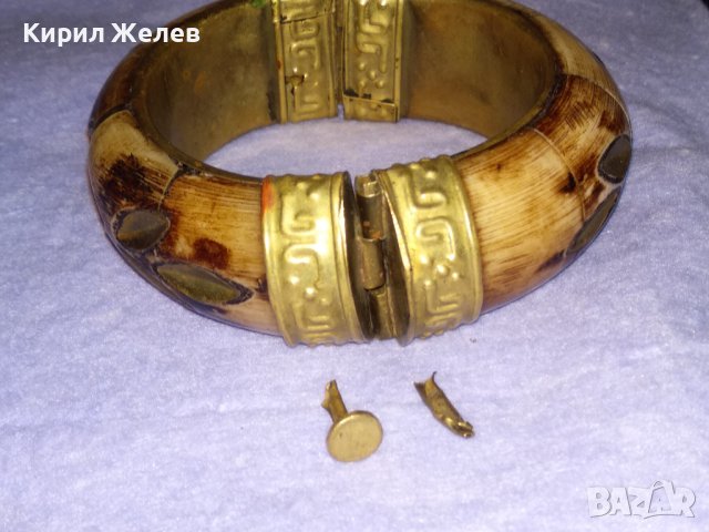 СТАРА ТИБЕТСКА ТРАДИЦИОННА БРОНЗОВА ГРИВНА с КАМИЛСКА КОСТ с НУЖДА от ЛЕК РЕМОНТ на ЩИФТА! 24374, снимка 9 - Антикварни и старинни предмети - 41191849