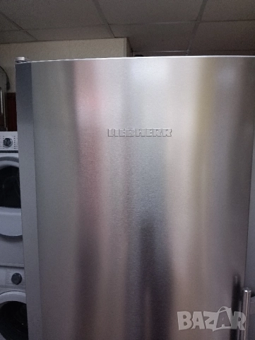 Иноксов комбиниран хладилник с фризер Liebherr с 2 години гаранция!, снимка 5 - Хладилници - 52396526