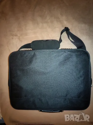 Чанта за лаптоп Targus. , снимка 2 - Части за лаптопи - 50026455