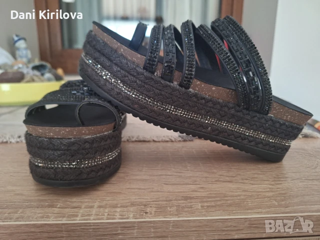 Нови дамски чехли, снимка 5 - Чехли - 50530451