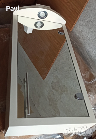 ПВЦ огледален шкаф за баня 40 см, снимка 2 - Шкафове - 44685989
