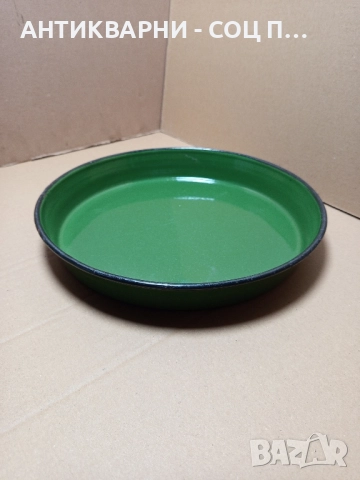 Соц Стара Емайлирана Тава За Баница. 