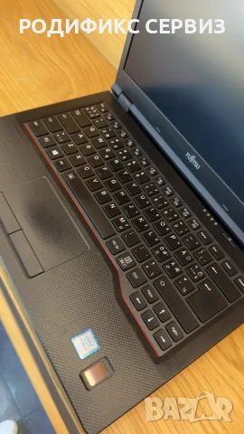 Бизнес лаптоп Fujitsu E549 — 14" FHD, Core i5, 8GB RAM, 256GB SSD, снимка 3 - Лаптопи за работа - 55769763