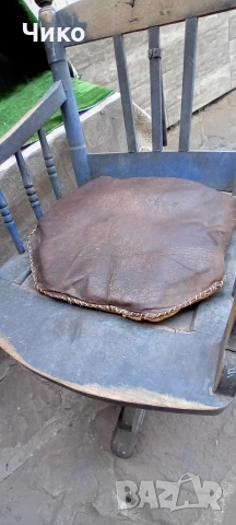 Стар дървен въртящ се бръснарски стол, снимка 16 - Антикварни и старинни предмети - 53865912