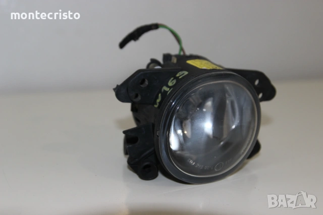 Десен халоген Mercedes W169 A-Class (2004-2012г.) десен фар за мъгла A2518200856, снимка 2 - Части - 53673685