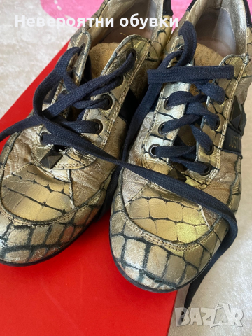 Обувки Just Cavalli 37, снимка 2 - Дамски ежедневни обувки - 36349723