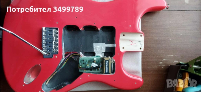 Squier Stratocaster + Eric Clapton Mid Boost kit, снимка 10 - Китари - 53667525