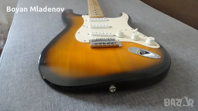 Fender Squier Affinity Strat и Boss GT-1 комплект, снимка 2 - Китари - 56288549