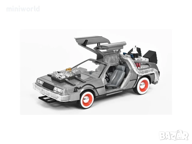 DeLorean филма Завръщане в Бъдещето III - мащаб 1:24 на Jada Toys нов в кутия, снимка 2 - Колекции - 51282902