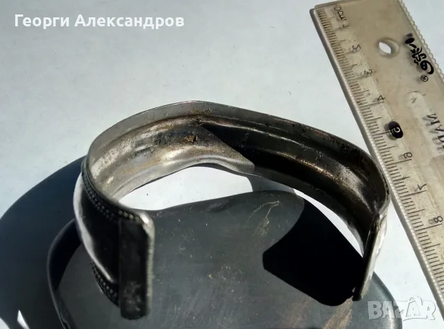 Стара Красива ЕТНОГРАФСКА ГРИВНА с ШЛИФОВАН ЧЕРЕН ОНИКС и ЛЕКА ЗАБЕЛЕЖКА!, снимка 4 - Антикварни и старинни предмети - 55876648