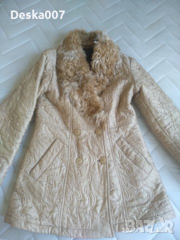 Дамско палто с яка пух, снимка 1 - Палта, манта - 41839837