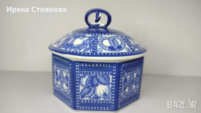 Стара, винтидж керамична кутия за бисквитки, произведена в периода между 1914 - 1920 г.