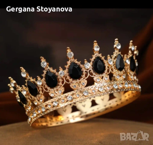 Метална корона с камъни за торта и партита, снимка 2 - Шноли, диадеми, ленти - 53365772