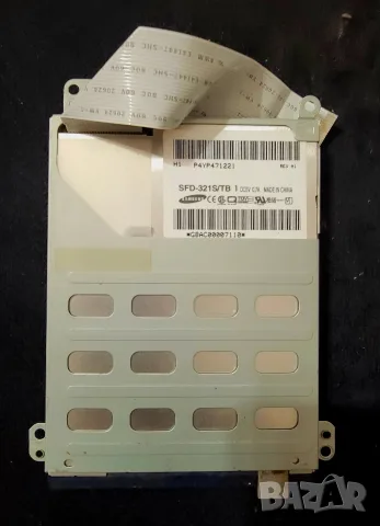 Външен и вътрешен USB floppy disk drive, снимка 3 - Друга електроника - 55135096