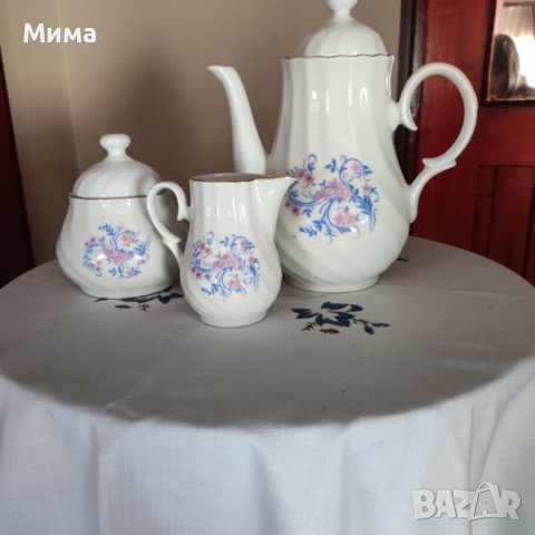 Троен порцеланов сет българско производство на Китка.