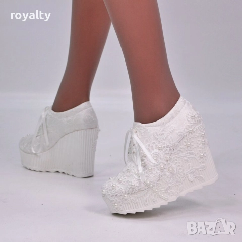 Обувки на платформа - бели, снимка 4 - Дамски елегантни обувки - 52074082