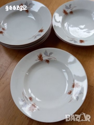 лот порцеланови предмети- сервиз и чинии - на различни цени, снимка 2 - Други стоки за дома - 31793685