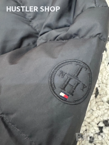Дамско зимно яке TOMMY HILFIGER.Размер L, снимка 2 - Якета - 52515449