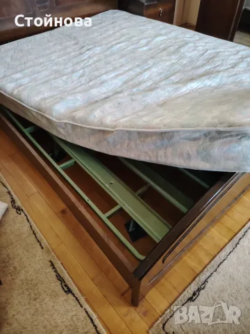 Продавам спалня , снимка 2 - Спални и легла - 56394526