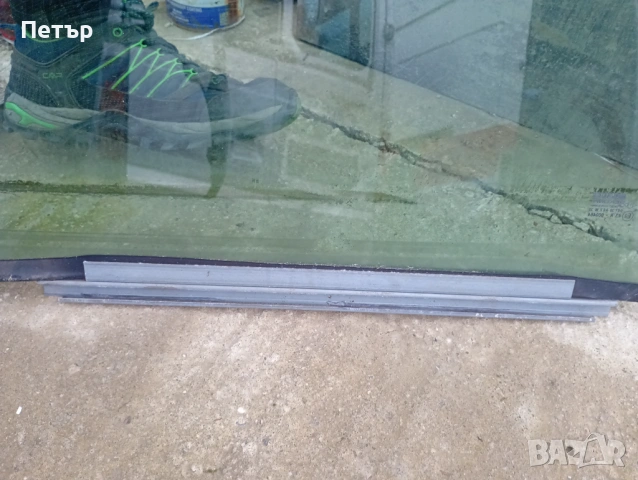 Предно тясно стъкло рено канго 1998-2008г, снимка 2 - Части - 53278988