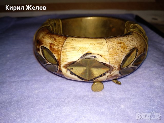 СТАРА ТИБЕТСКА ТРАДИЦИОННА БРОНЗОВА ГРИВНА с КАМИЛСКА КОСТ с НУЖДА от ЛЕК РЕМОНТ на ЩИФТА! 24374, снимка 11 - Антикварни и старинни предмети - 41191849