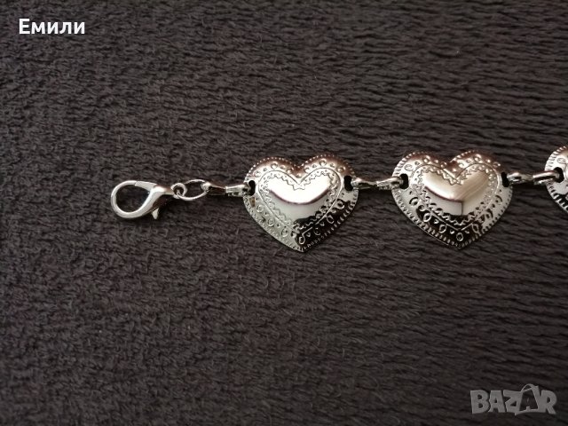 Метален колан бижу верижка с блестящи сърца в сребрист цвят, снимка 6 - Колани - 42178853