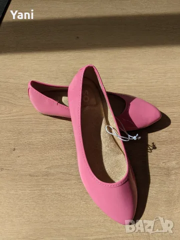Нови SO Hitide Pointed Toe Flats - размер 37