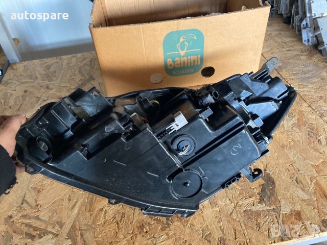 Десен оригинален фар за Toyota Yaris 17-20. Led. , снимка 7 - Части - 39209849