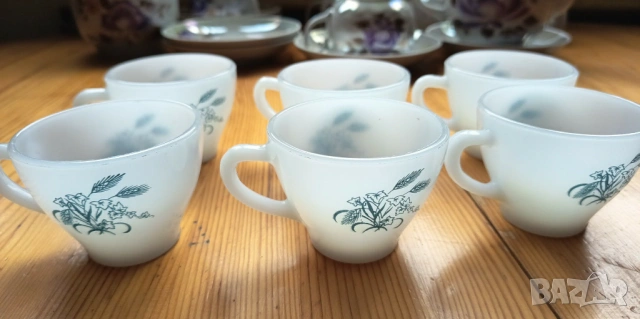 Винтидж чашки за кафе  Rigopal - Primavera, опалово стъкло, снимка 2 - Чаши - 53840010