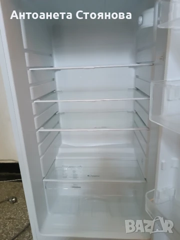 Продавам запазен хладилник с горна камера., снимка 1