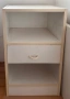 Бяло шкафче с рафтове и чекмедже, снимка 1
