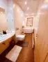 Апартамент под наем в La Mer Residence. Местоположение на брега на морето, снимка 12