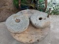 Хромел( каменна мелница), снимка 1 - Антикварни и старинни предмети - 40612965