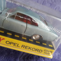Opel Record Coupe 1900 . Dinky Toys 1.43 .!Top Diecast.!, снимка 6 - Колекции - 36258085