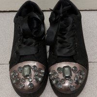 Обувки с камъни, снимка 3 - Дамски ежедневни обувки - 44390311