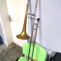 Bb tenor slide trombone - /Germany/ Тенор Цуг Тромбон с твърд куфар, снимка 1 - Духови инструменти - 44699815