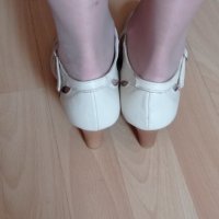 Обувки на ток, снимка 8 - Дамски обувки на ток - 44350001