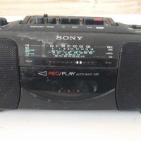 Радиокасетофон Sony CFS-E14L, снимка 1 - Радиокасетофони, транзистори - 42246304