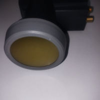 SCHWAIGER 401 Quattro LNB Low Noise Block Converter Sun Protect цифрова топлоустойчива капачка на LN, снимка 1 - Друга електроника - 44773688