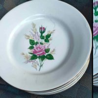 Български порцелан чинии , снимка 1 - Антикварни и старинни предмети - 40458271
