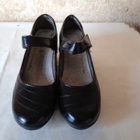 Обувки платформа - 36 номер, снимка 2 - Дамски ежедневни обувки - 42604989