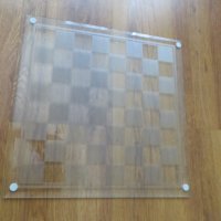 Ограничено издание на елегантен стъклен комплект шах/дама, снимка 5 - Шах и табла - 42219572