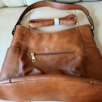 Дамска чанта от еко кожа, чисто нова, снимка 1 - Чанти - 41943345