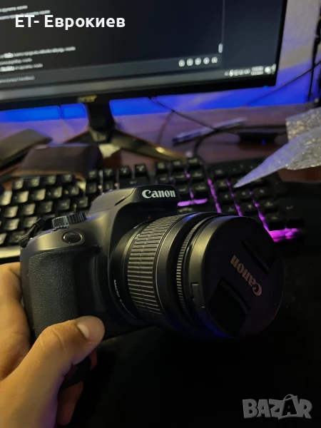 Продавам Canon eos 4000D , снимка 1