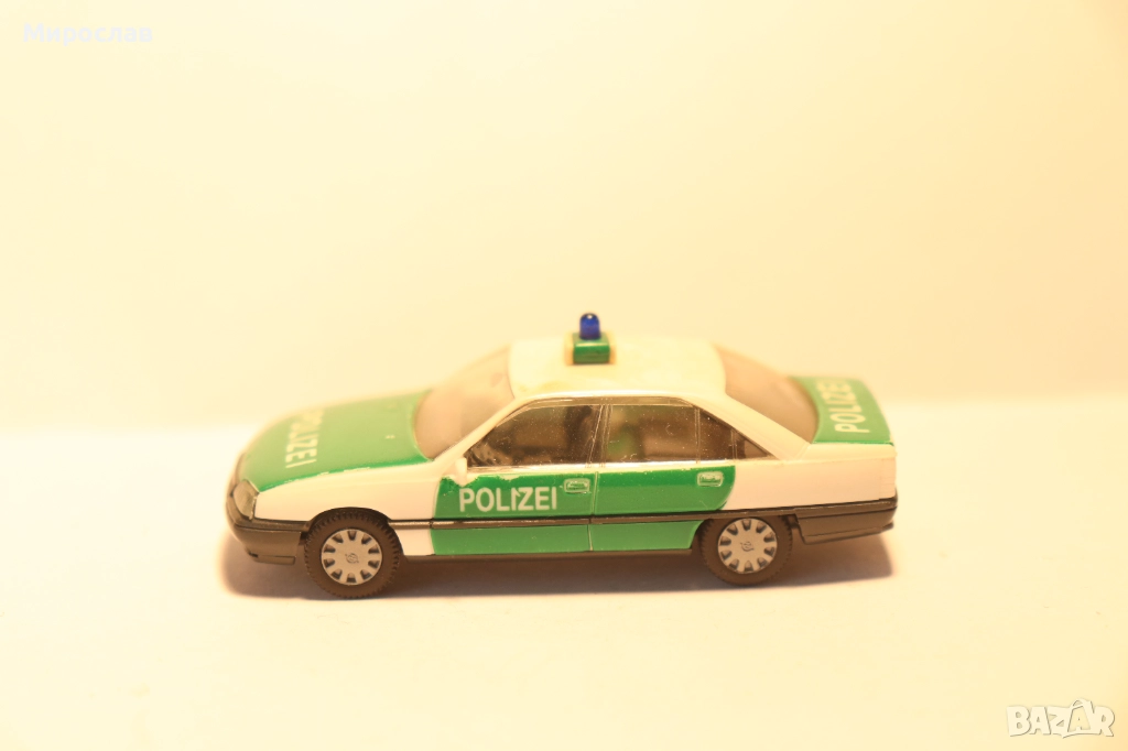 HERPA 1/87 H0 OPEL OMEGA POLICE ПОЛИЦИЯ КОЛИЧКА МОДЕЛ, снимка 1