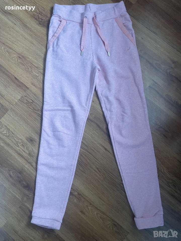 Оригинална долница Adidas, снимка 1