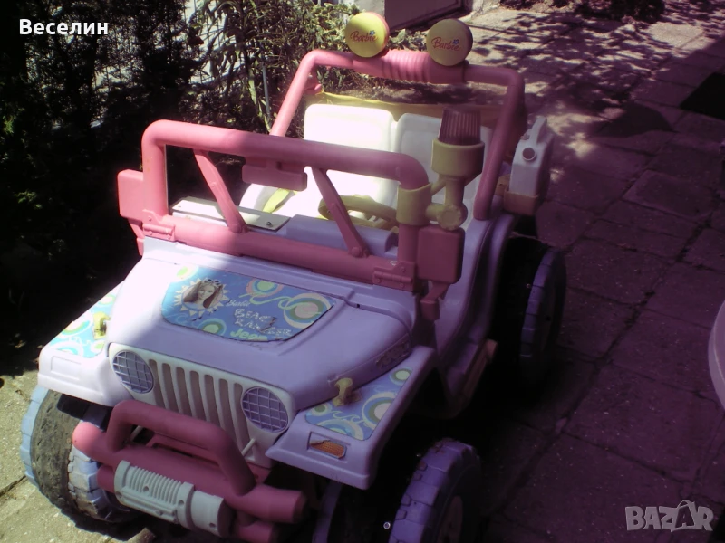 Американски детски акумулаторен джип за момиченца ''Барби'', снимка 1