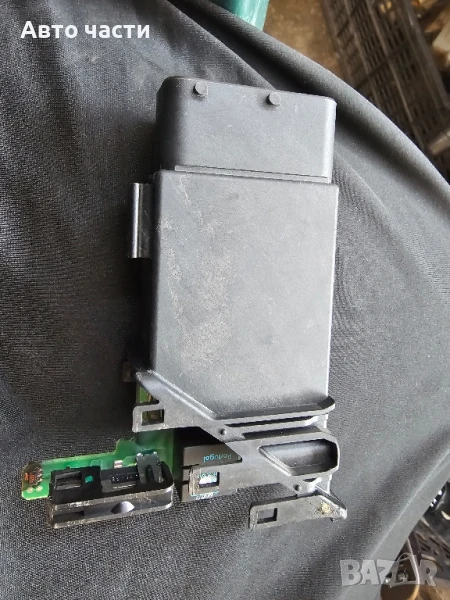 МОТОРЧЕ ЗА СТЪКЛО ПРЕДНО ЛЯВО GOLF IV 9776-105404-301, снимка 1