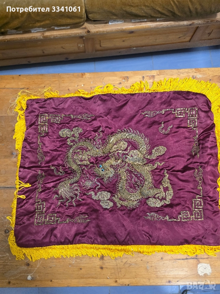 Китайска бродирана копринена калъфка за възглавница с дракон, снимка 1